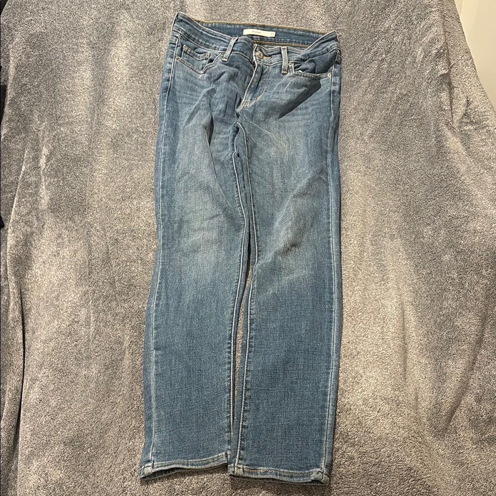 Levi's Women's Straight Leg Blue Jeans